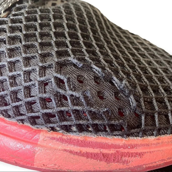 NOBULL Black Gradient Mesh Runner Sneakers Red Ombre Sole Mens 10 - Picture 6 of 12